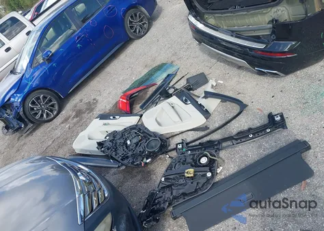 2019 Volvo Xc60 T5 Momentum z USA, uszkodzony, nr VIN LYV102DK7KB192468